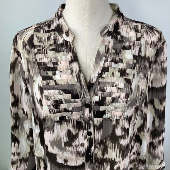 Chicos Lightweight Blouse Button Up 3/4 Sleeve Semi Sheer Size 2 = Large Brown - Picture 3 of 10